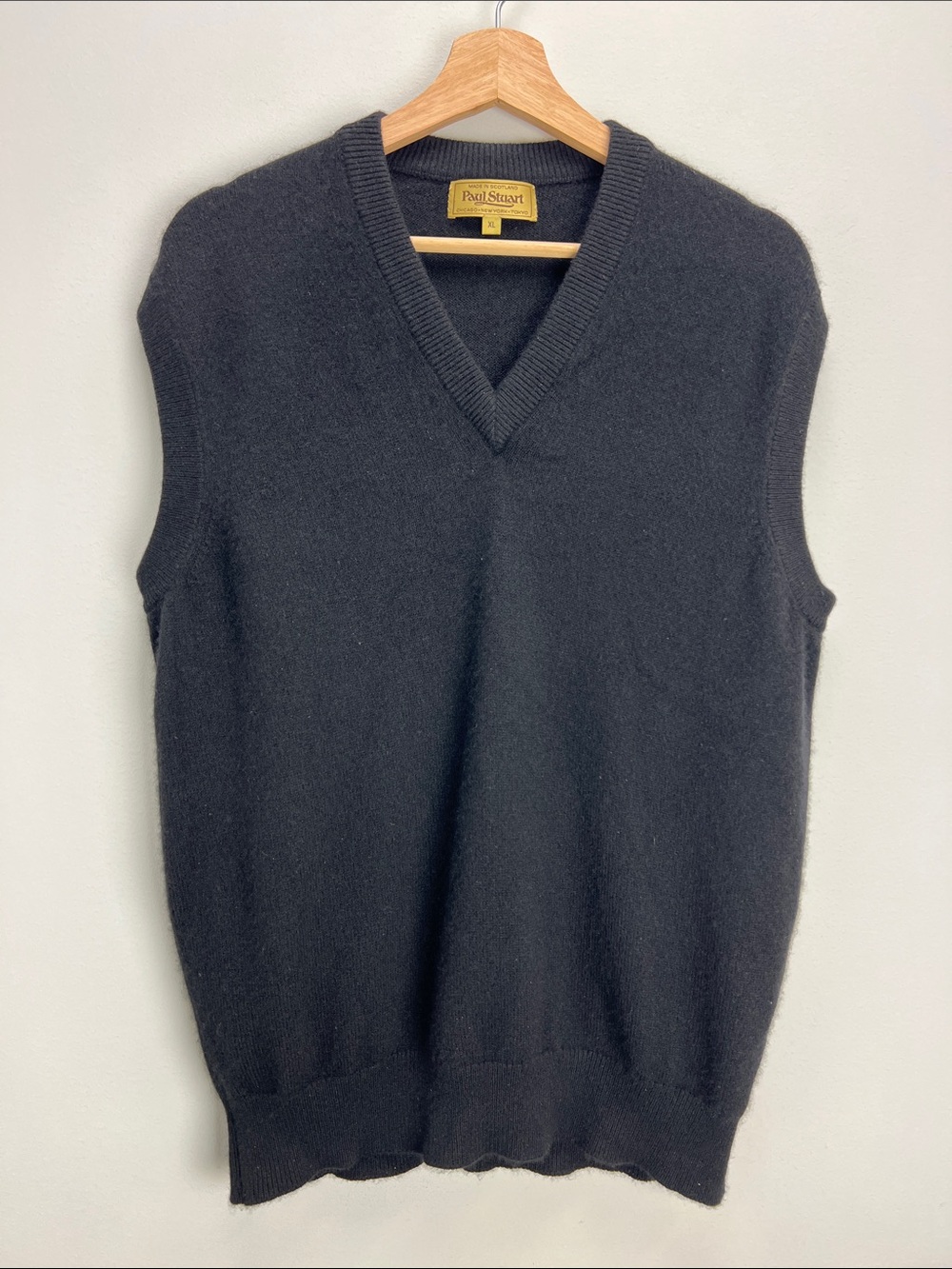 Paul Stuart Cashmere Sweater Vest Made In Scotland Mens XL Old Money Heritage